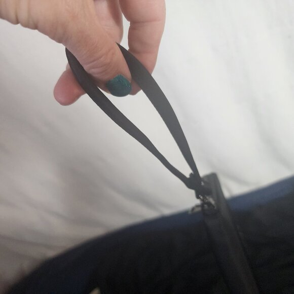 Nordace Black RFID Blocking Passport Sim SD Card ID Window Smart Wallet Wristlet - Picture 16 of 16